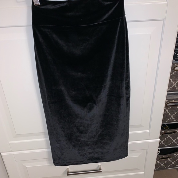 Wilfred free Velour Velvet Pencil Skirt XXS Aritzia - Picture 7 of 9